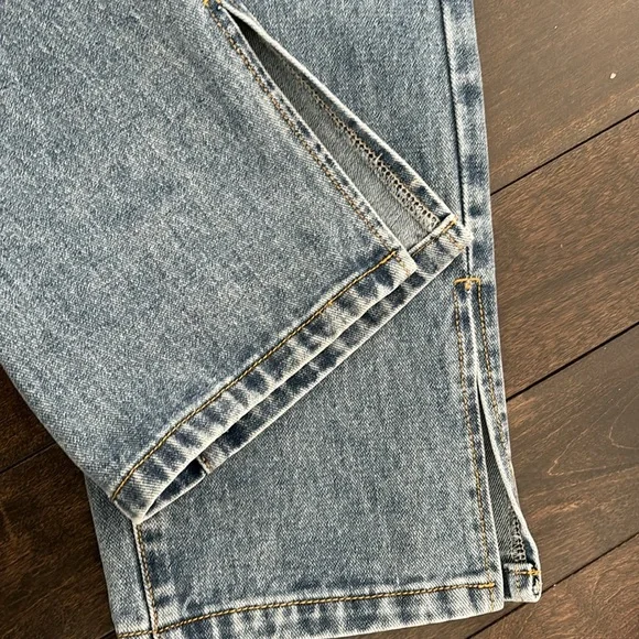 Pretty little thing jeans - Picture 3 of 4